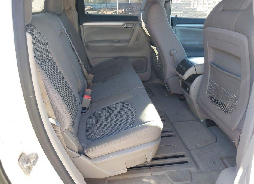 Photo 8 of 2007 Saturn Outlook XE (VIN 5GZER137X7J114469)