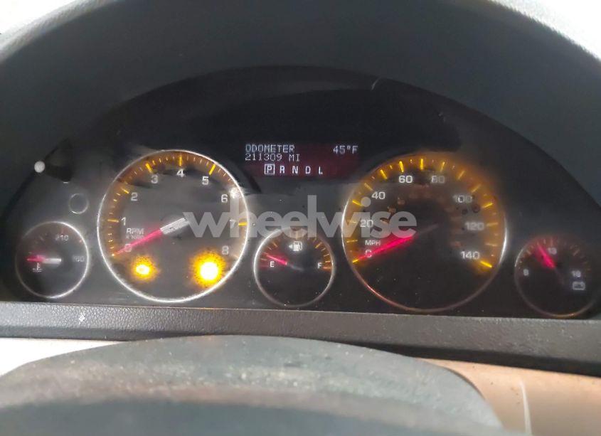 Photo 7 of 2009 Saturn Outlook XE (VIN 5GZER13D19J147949)