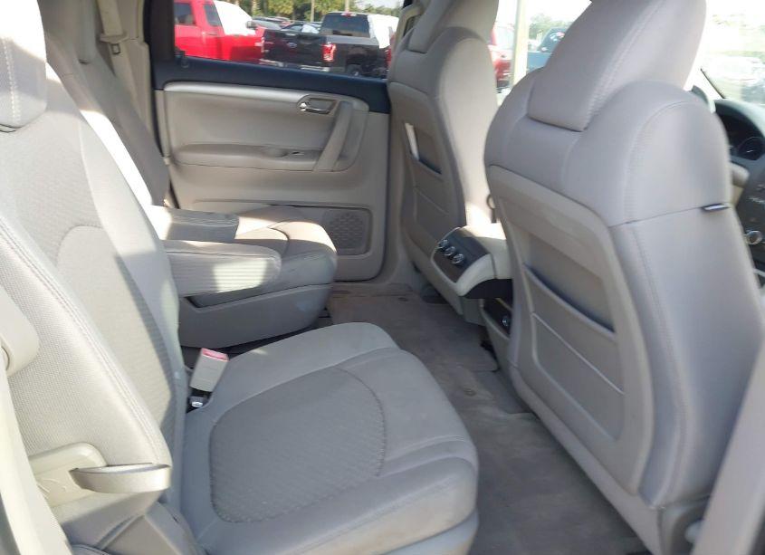 Photo 8 of 2009 Saturn Outlook XE (VIN 5GZER13DX9J199032)