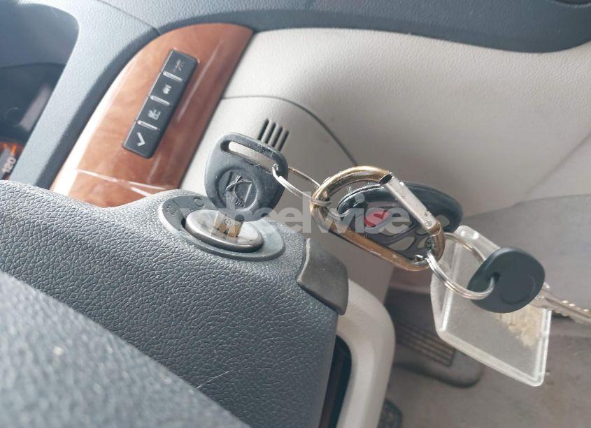 Photo 11 of 2007 Saturn Outlook XR (VIN 5GZER23777J172822)