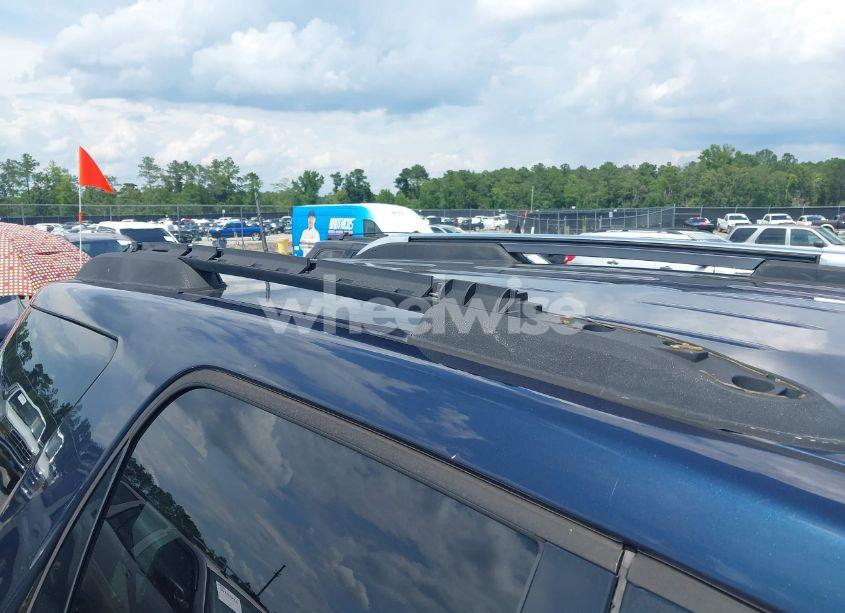 Photo 6 of 2008 Saturn Outlook XR (VIN 5GZER23778J285381)