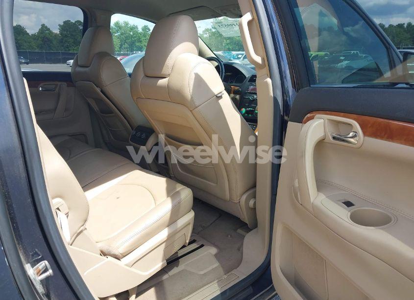 Photo 8 of 2008 Saturn Outlook XR (VIN 5GZER23778J285381)