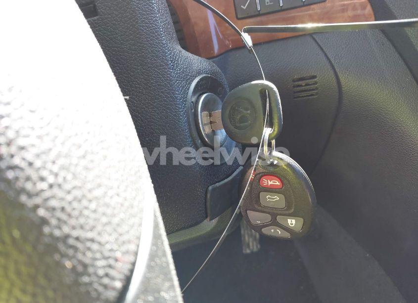 Photo 11 of 2008 Saturn Outlook XR (VIN 5GZER23798J176243)