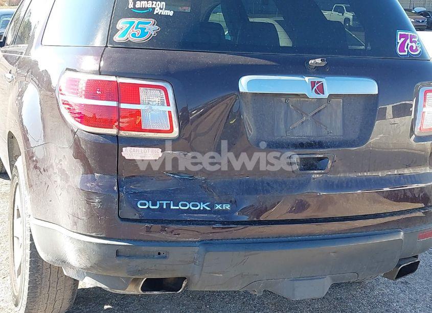 Photo 6 of 2008 Saturn Outlook XR (VIN 5GZER237X8J229130)