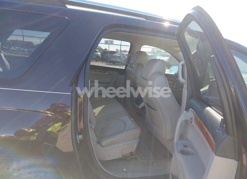 Photo 8 of 2008 Saturn Outlook XR (VIN 5GZER237X8J229130)