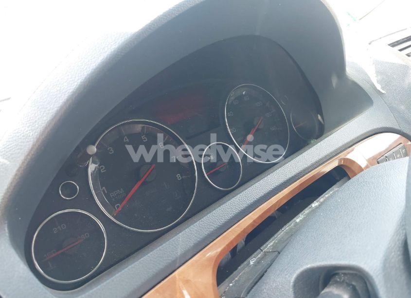 Photo 14 of 2008 Saturn Outlook XR (VIN 5GZER33788J183142)