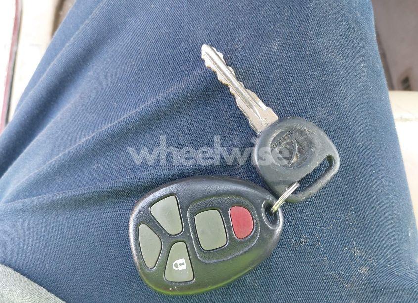 Photo 11 of 2008 Saturn Outlook XR (VIN 5GZER33798J202796)