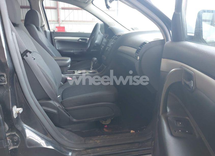 Photo 5 of 2007 Saturn Outlook XE (VIN 5GZEV13787J114711)