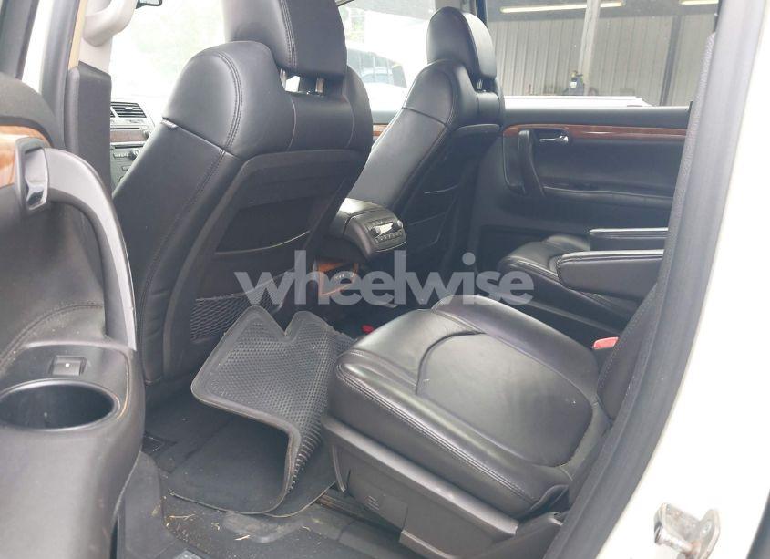 Photo 8 of 2007 Saturn Outlook XR (VIN 5GZEV23767J129441)