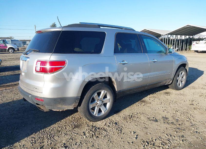 Photo 4 of 2007 Saturn Outlook XR (VIN 5GZEV23767J131366)