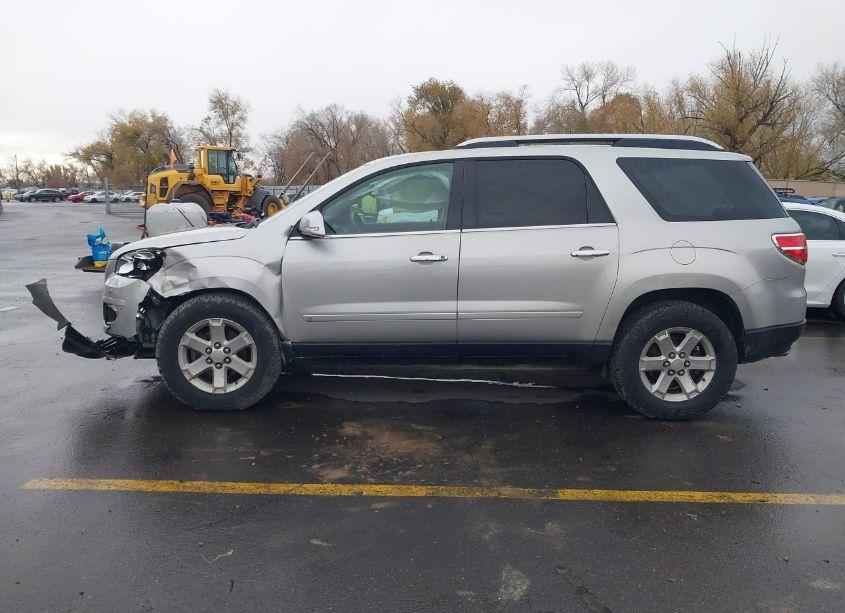 Photo 14 of 2008 Saturn Outlook XR (VIN 5GZEV237X8J286875)