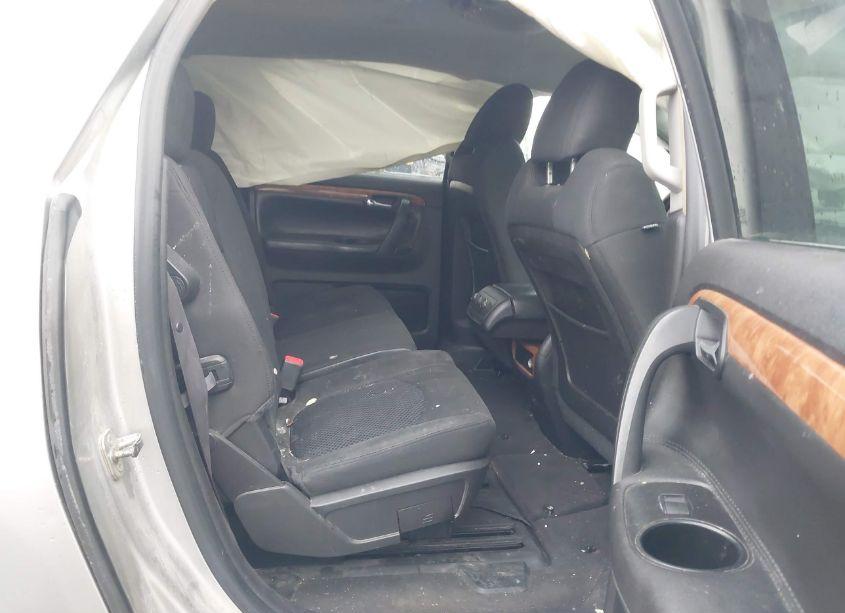 Photo 8 of 2008 Saturn Outlook XR (VIN 5GZEV237X8J286875)