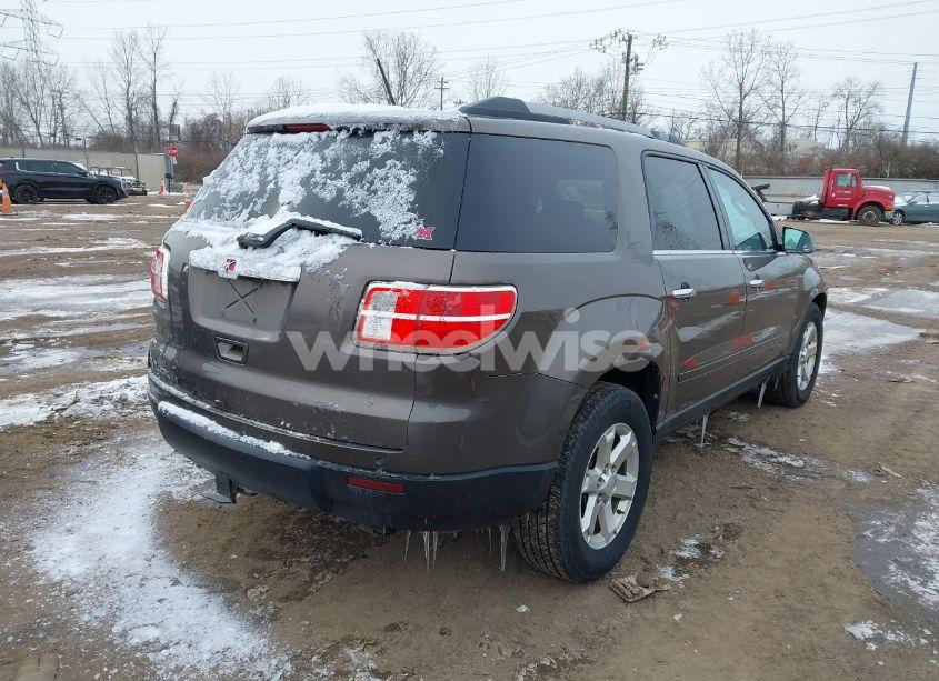 Photo 4 of 2010 Saturn Outlook XR-L (VIN 5GZLRVED4AJ131633)