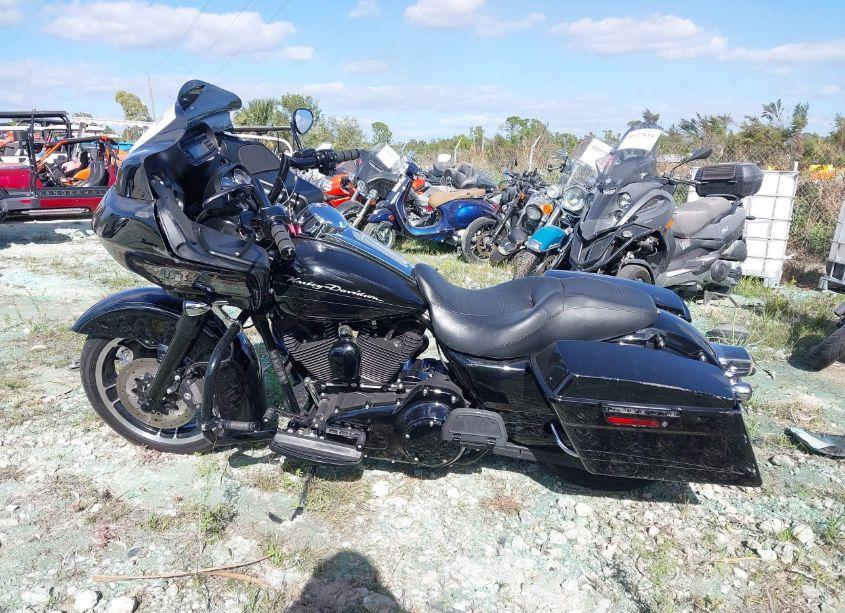 Photo 13 of 2010 Harley-davidson Fltrx N/A (VIN 5HD1KH4AXAB634803)