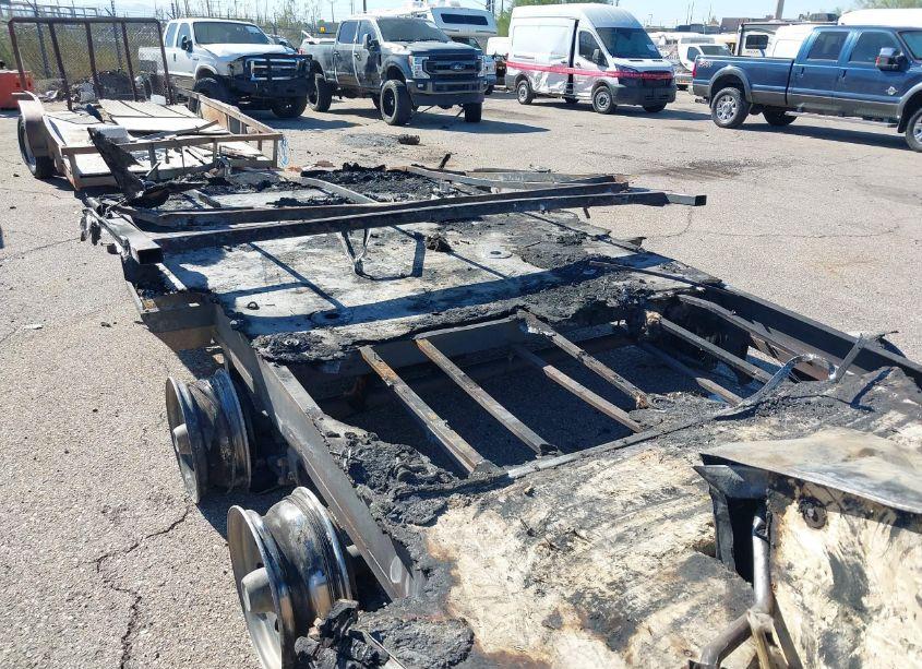 Photo 8 of 2004 Weekend Warrior (VIN 5HRFF26214C002819)