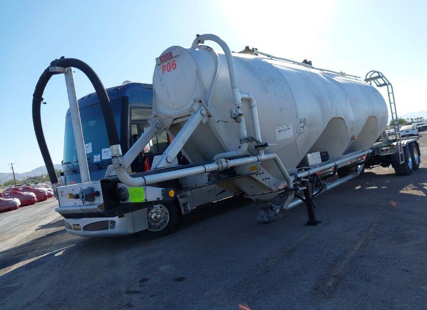 Photo 2 of 2002 Heil Co UNKNOWN (VIN 5HTSN422227T08888)