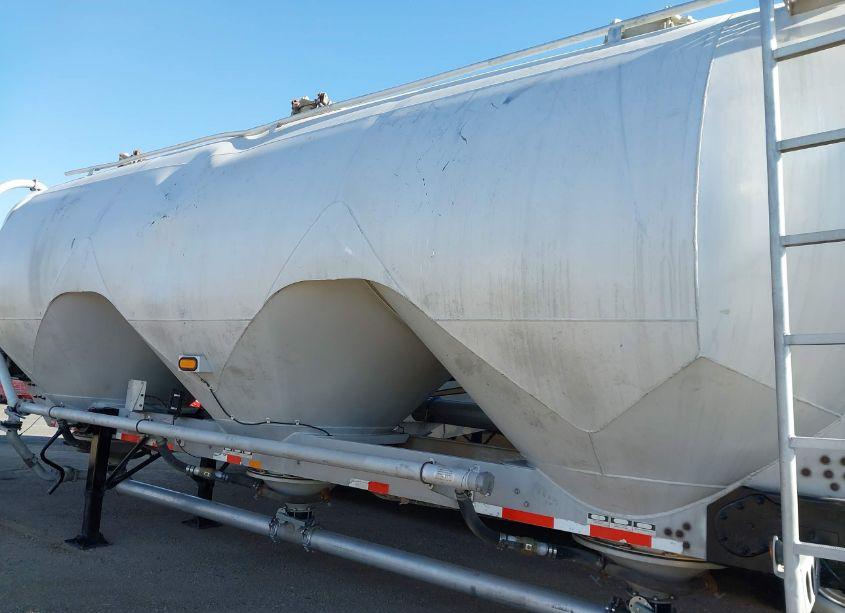 Photo 8 of 2002 Heil Co UNKNOWN (VIN 5HTSN422227T08888)