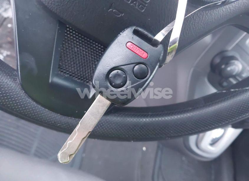 Photo 11 of 2008 Honda Cr-v LX (VIN 5J6RE383X8L007521)