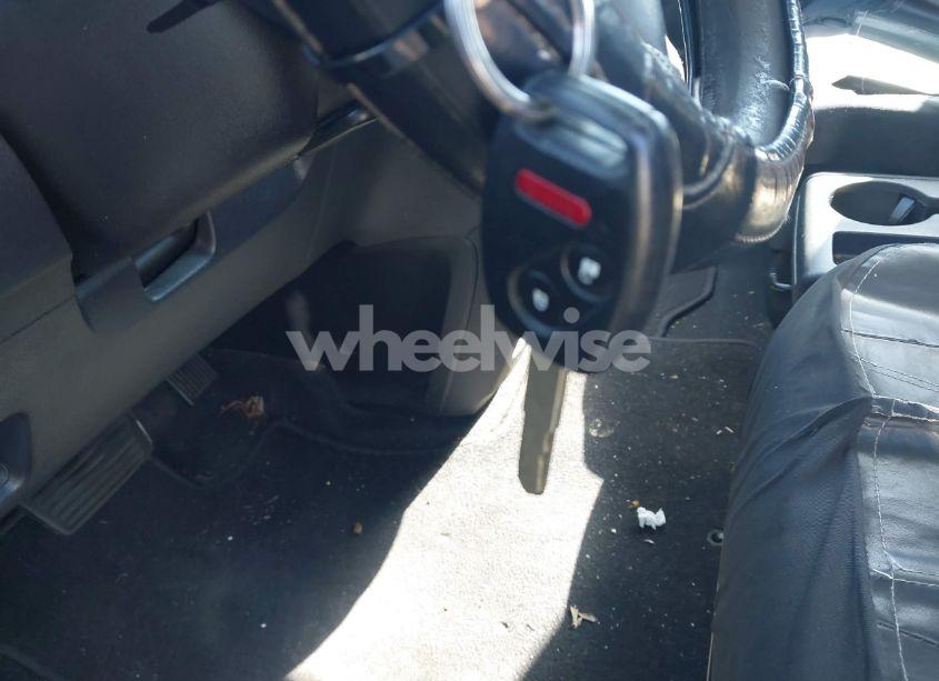 Photo 11 of 2010 Honda Cr-v LX (VIN 5J6RE3H33AL034470)