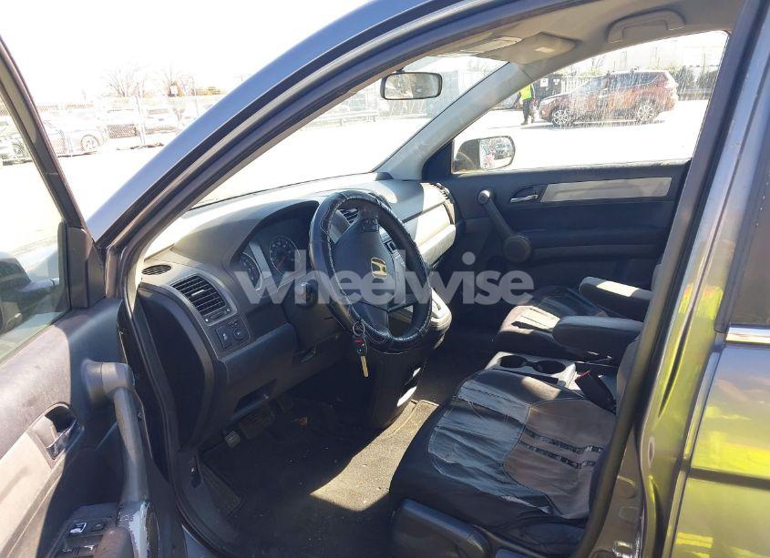 Photo 5 of 2010 Honda Cr-v LX (VIN 5J6RE3H33AL034470)