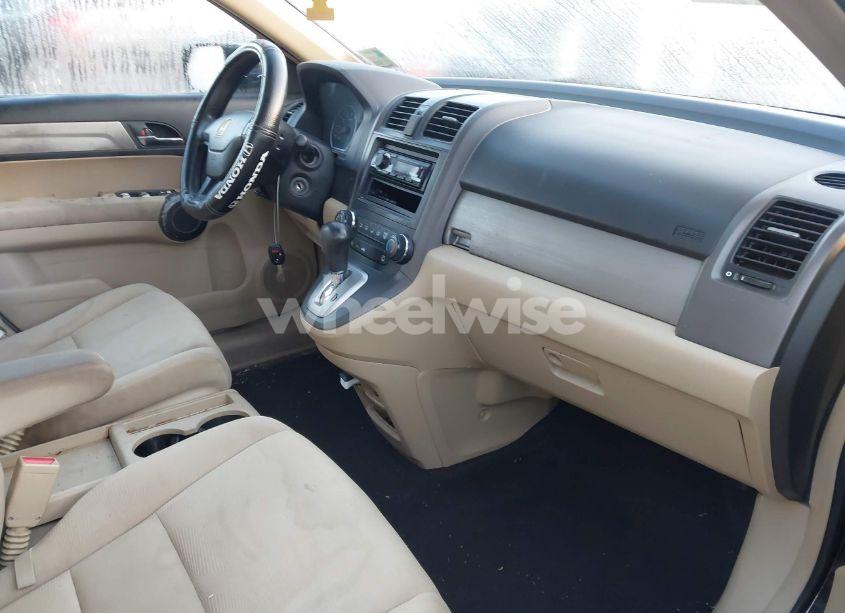 Photo 5 of 2010 Honda Cr-v LX (VIN 5J6RE3H35AL030890)