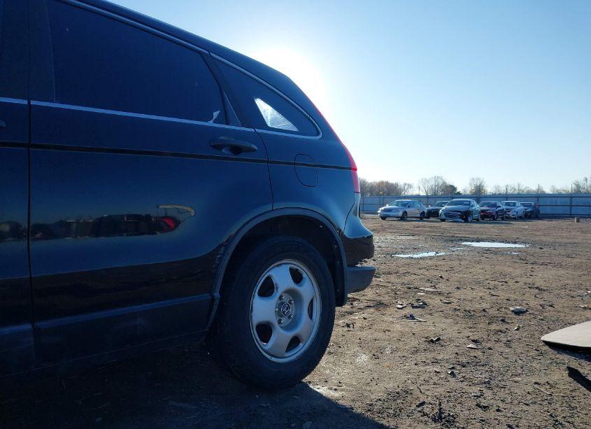 Photo 21 of 2011 Honda Cr-v LX (VIN 5J6RE3H35BL040367)