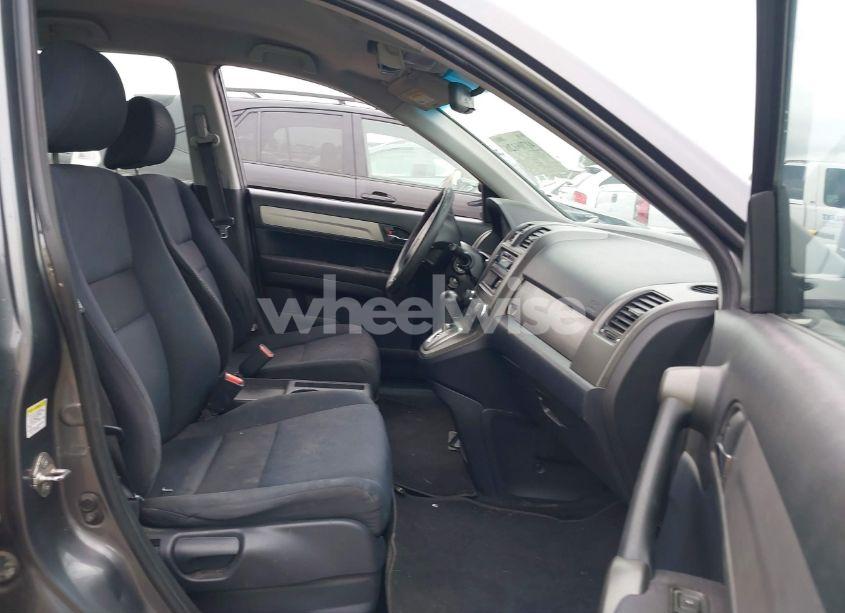 Photo 5 of 2011 Honda Cr-v LX (VIN 5J6RE3H38BL028939)