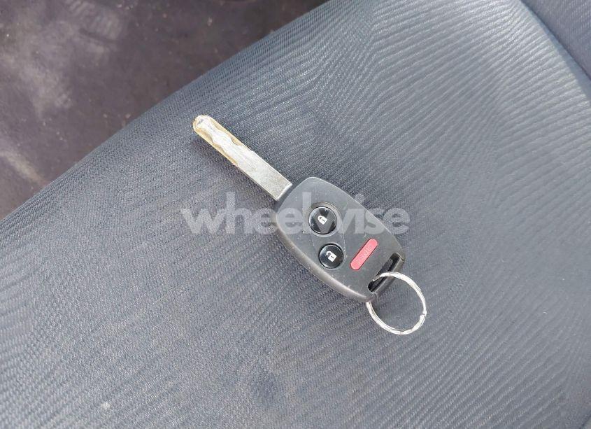 Photo 11 of 2010 Honda Cr-v LX (VIN 5J6RE3H39AL030908)