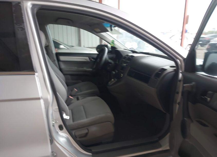 Photo 5 of 2010 Honda Cr-v LX (VIN 5J6RE3H3XAL024180)