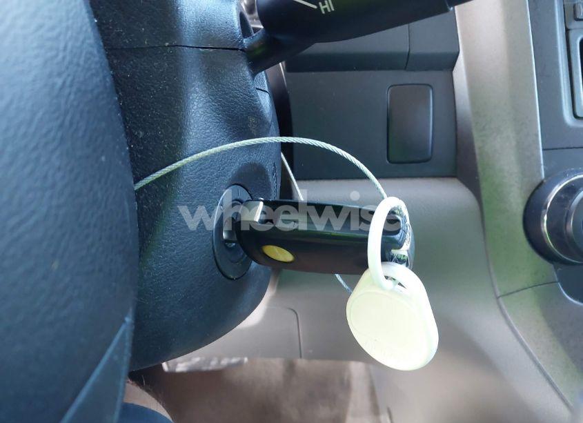 Photo 11 of 2010 Honda Cr-v LX (VIN 5J6RE3H3XAL029587)