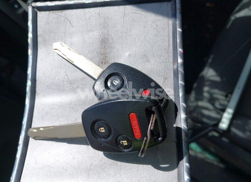 Photo 11 of 2010 Honda Cr-v LX (VIN 5J6RE3H3XAL038693)