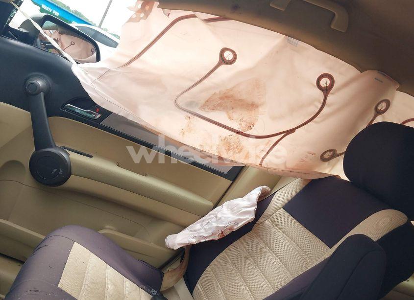 Photo 12 of 2011 Honda Cr-v LX (VIN 5J6RE3H3XBL010040)