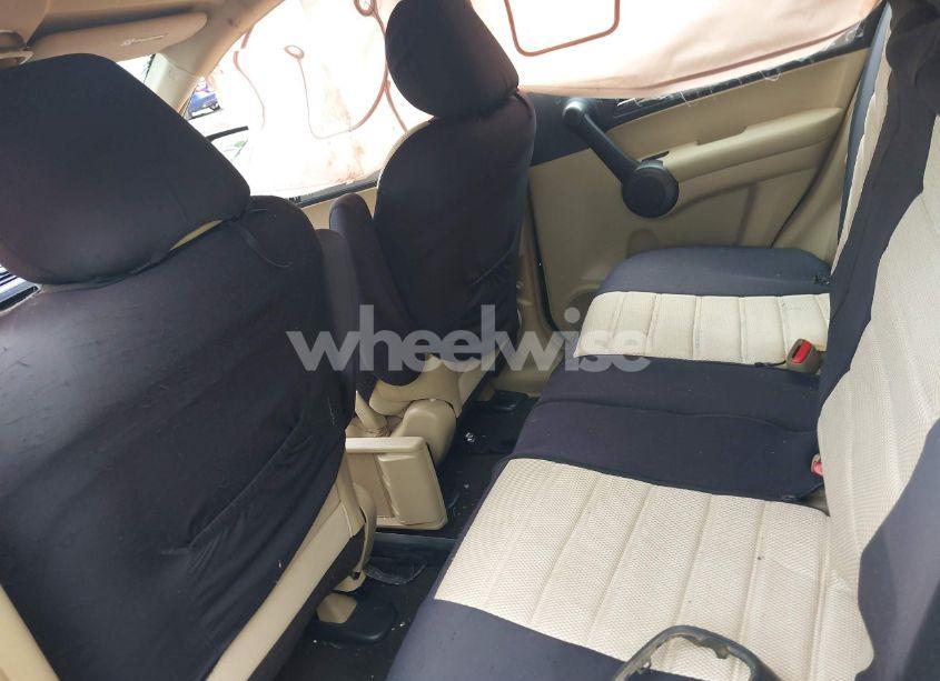 Photo 8 of 2011 Honda Cr-v LX (VIN 5J6RE3H3XBL010040)