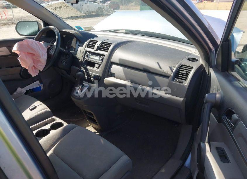 Photo 5 of 2011 Honda Cr-v LX (VIN 5J6RE3H3XBL012340)