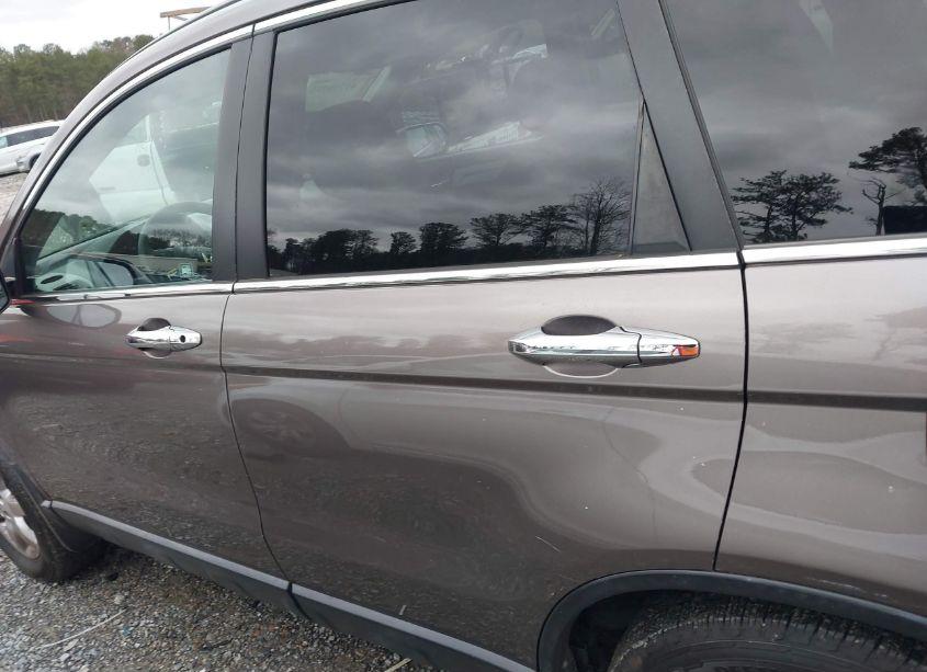 Photo 14 of 2011 Honda Cr-v SE (VIN 5J6RE3H44BL045343)