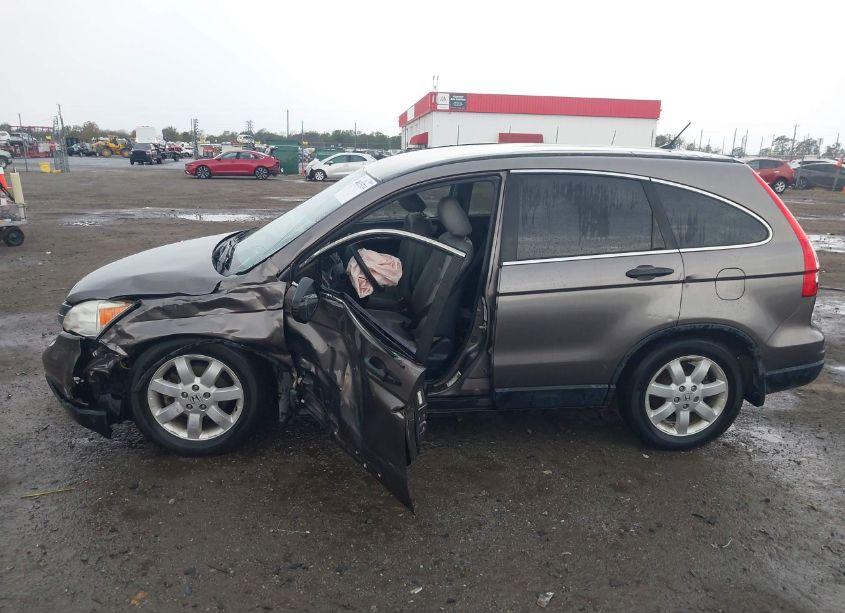 Photo 6 of 2011 Honda Cr-v SE (VIN 5J6RE3H45BL049966)