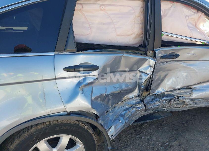 Photo 6 of 2011 Honda Cr-v SE (VIN 5J6RE3H49BL015559)