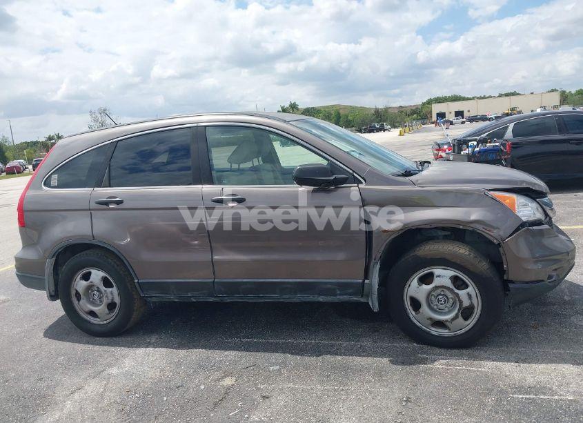 Photo 13 of 2011 Honda Cr-v SE (VIN 5J6RE3H4XBL001072)