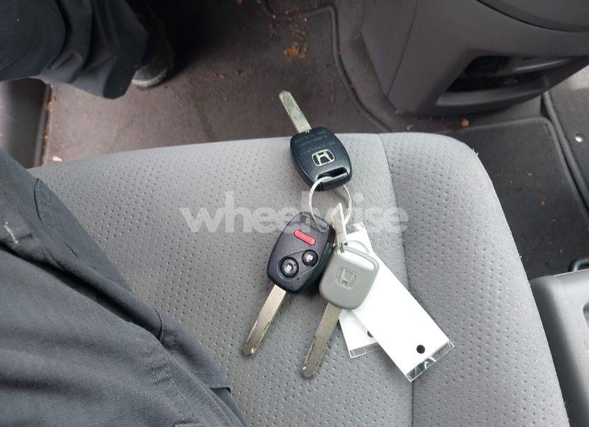 Photo 11 of 2010 Honda Cr-v EX (VIN 5J6RE3H59AL006190)