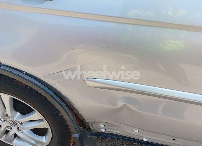 Photo 19 of 2010 Honda Cr-v EX-L (VIN 5J6RE3H72AL018991)