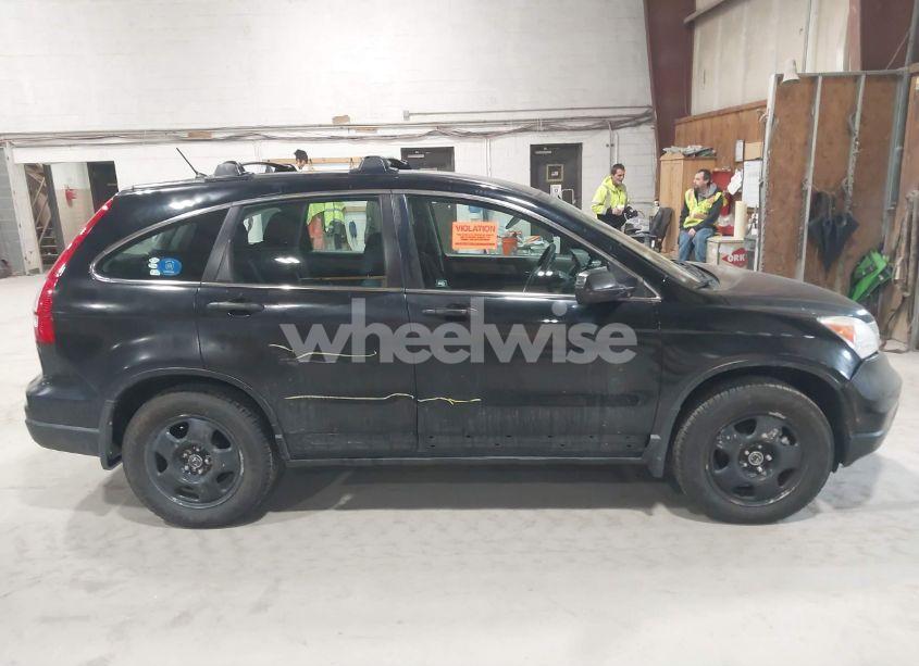 Photo 13 of 2011 Honda Cr-v LX (VIN 5J6RE4H30BL001840)