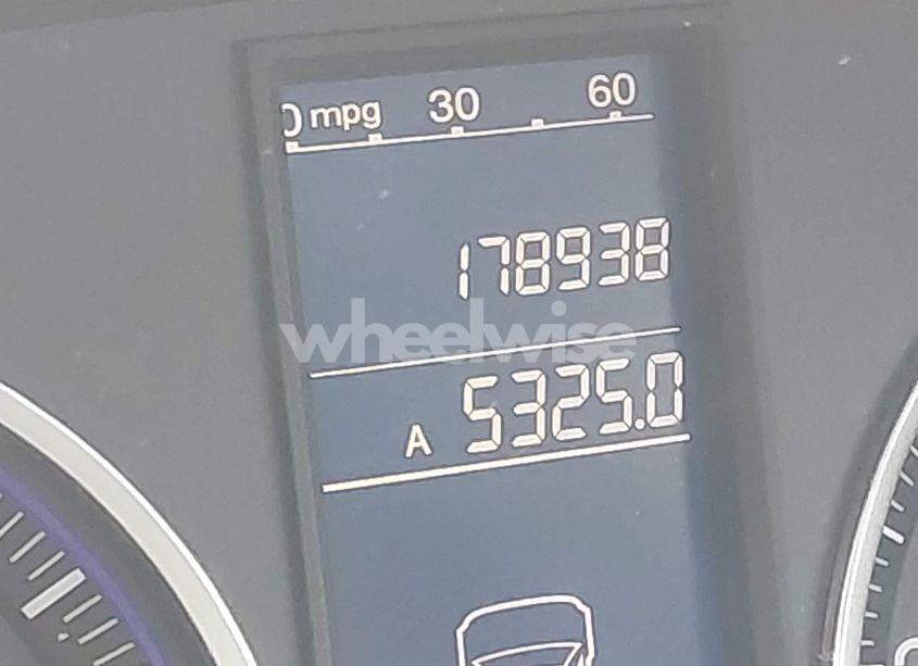 Photo 7 of 2010 Honda Cr-v LX (VIN 5J6RE4H31AL082653)