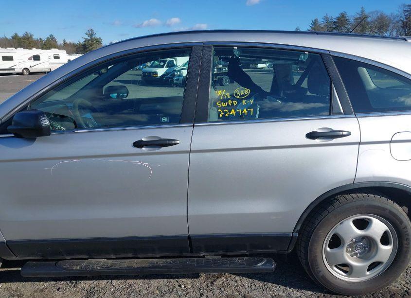 Photo 14 of 2011 Honda Cr-v LX (VIN 5J6RE4H31BL017738)