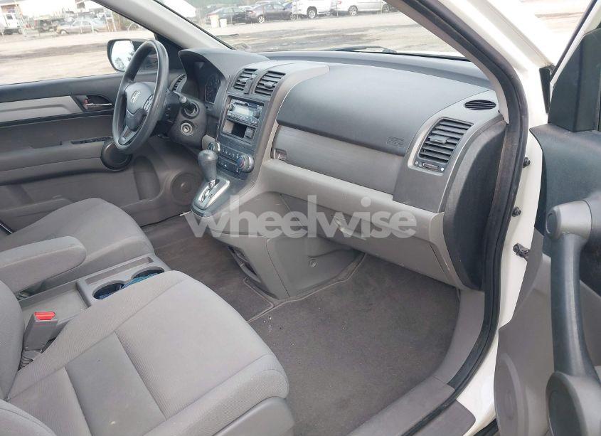 Photo 5 of 2011 Honda Cr-v LX (VIN 5J6RE4H31BL057835)