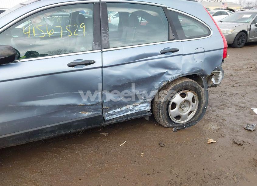 Photo 6 of 2011 Honda Cr-v LX (VIN 5J6RE4H31BL065529)