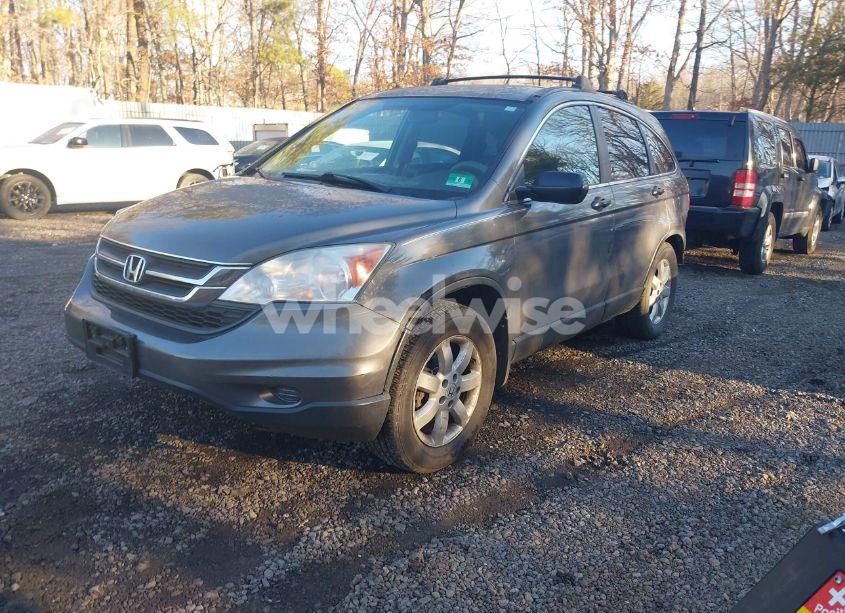 Photo 2 of 2011 Honda Cr-v LX (VIN 5J6RE4H32BL040767)