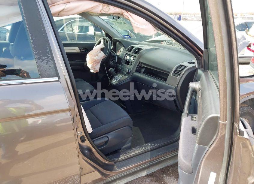 Photo 5 of 2011 Honda Cr-v LX (VIN 5J6RE4H32BL043913)