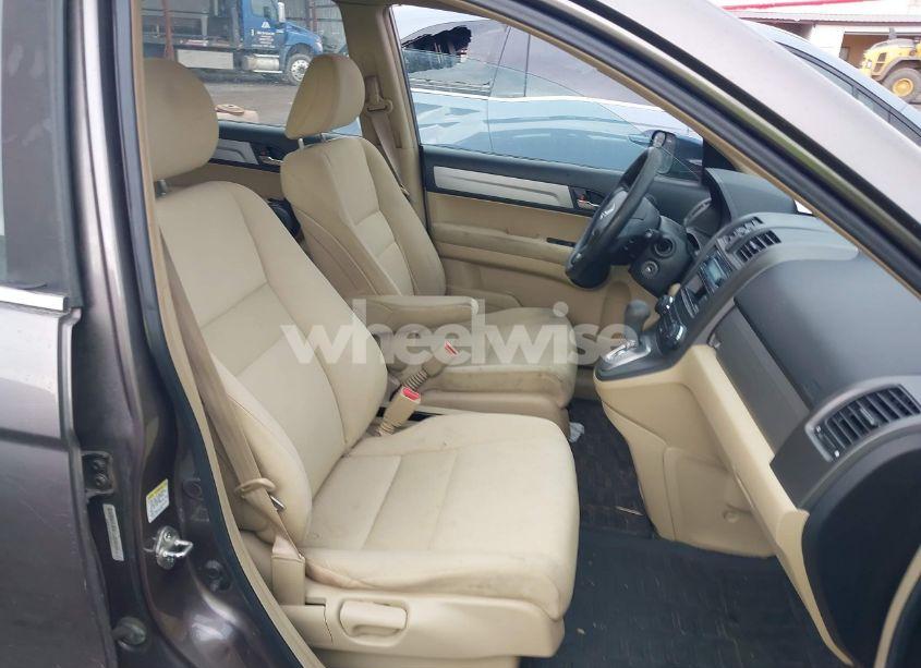 Photo 5 of 2011 Honda Cr-v LX (VIN 5J6RE4H32BL065622)