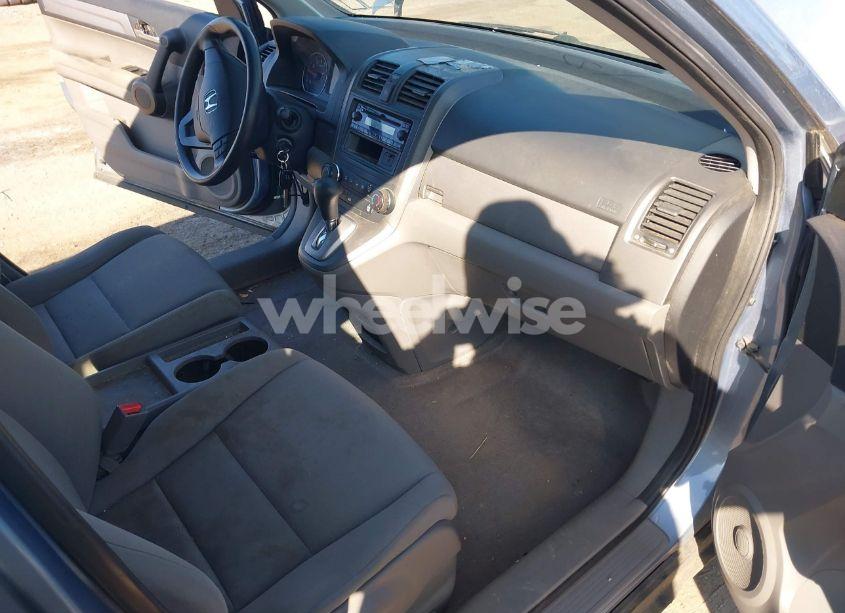 Photo 5 of 2011 Honda Cr-v LX (VIN 5J6RE4H32BL082839)