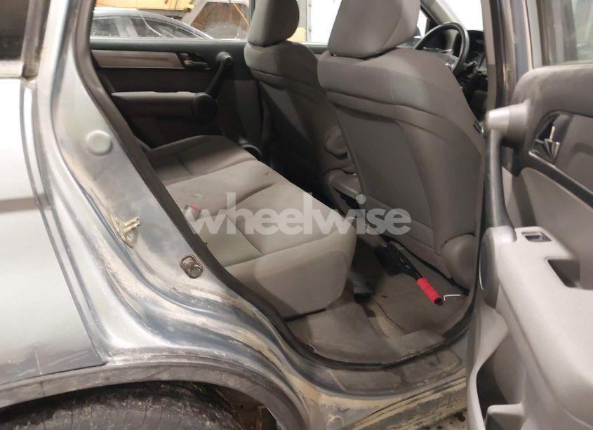 Photo 8 of 2010 Honda Cr-v LX (VIN 5J6RE4H33AL023958)